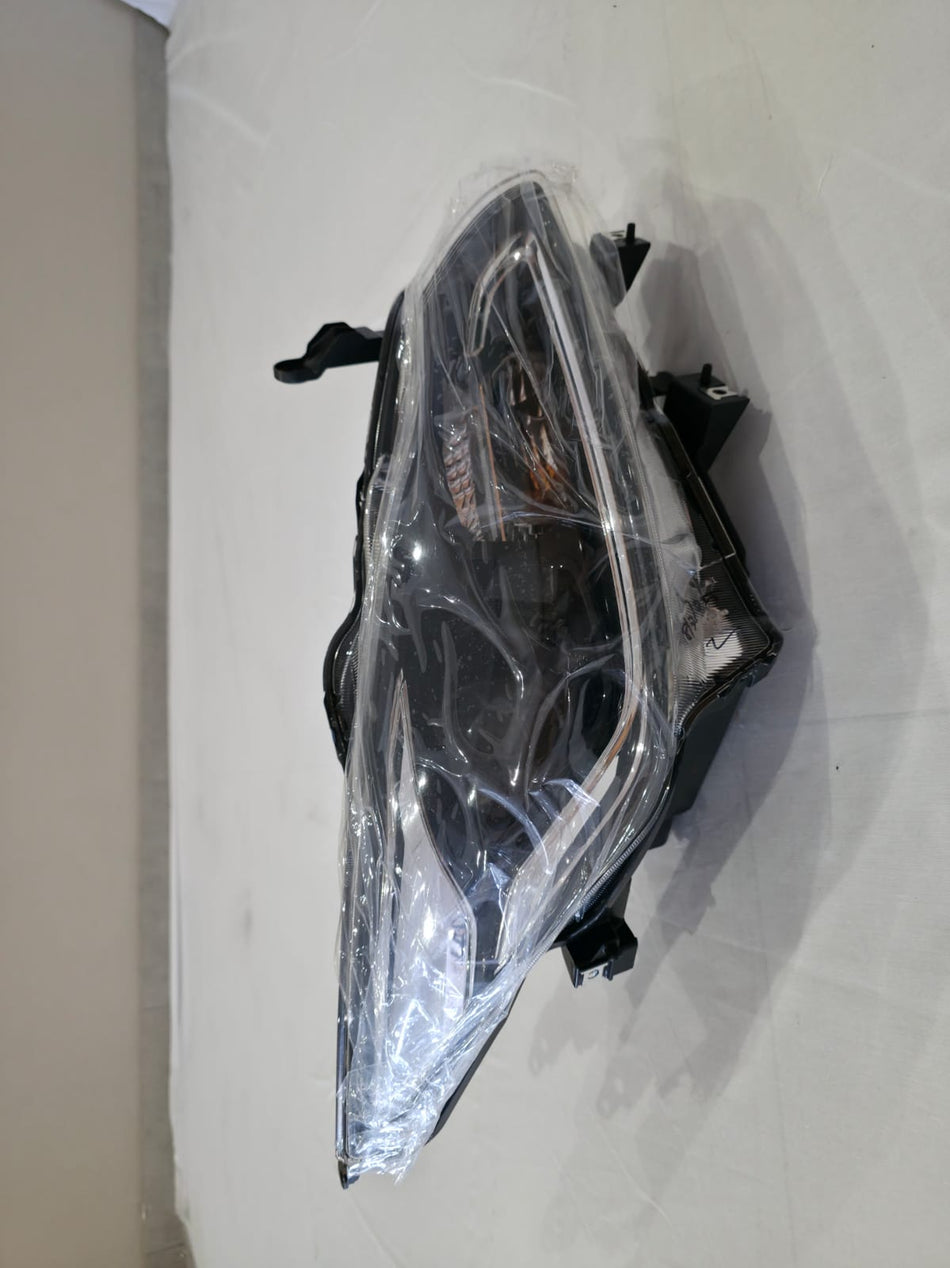 New Genuine OEM Right Headlight For Suzuki Baleno   20220-2024